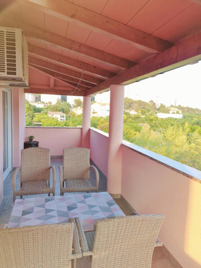 Apartment Nora Near The Beach Póla Kültér fotó